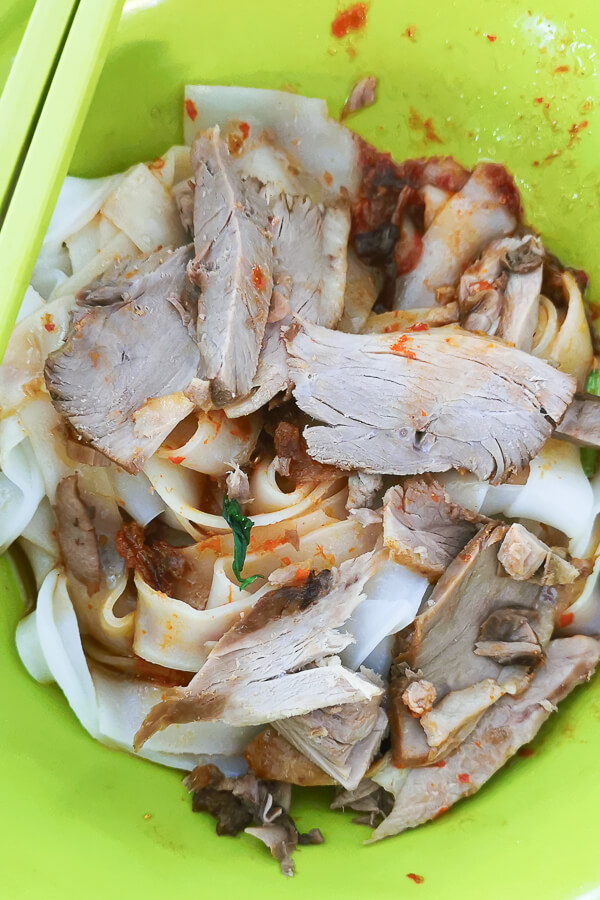 Tanglin Halt Delicious Duck Noodles - Duck Meat Kway Teow